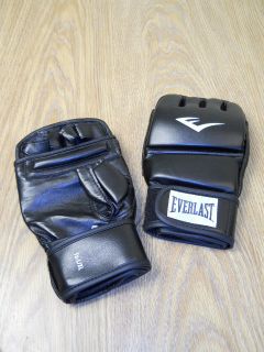 Everlast New Wristwrap Heavy Bag Gloves Boxing MMA