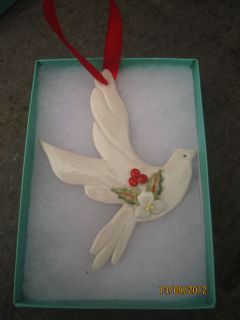 Beautiful Irish Dove of Peace Xmas Ornament Hillgrove Porcelain