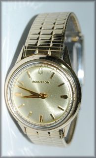 Vintage 1969 Bulova Accutron 214 Mens Watch Runs Perfectly