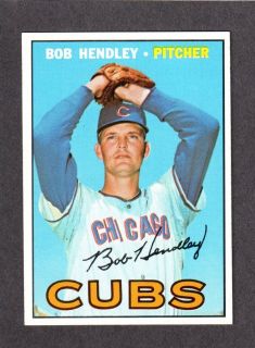 1967 TOPPS #256 Bob Hendley CHICAGO CUBS NM + ( Centered )