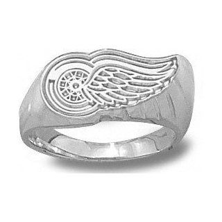 Detroit Red Wings Sterling Silver Logo 3/8 Ring Size 6.5