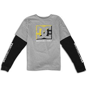 The DC Shoes Cross Stars 2Fer T Shirt is the perfect addition to any