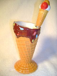 Waffle Cone Ice Cream Bowl Cup Spoon Set Embossed Tan Serving