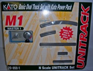 Kato N Scale 208501 M1 Basic Oval Track Set and Kato Power Pack