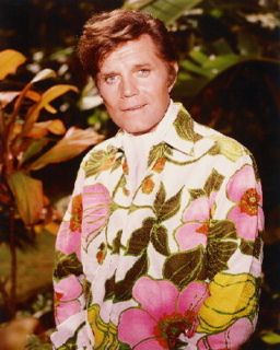 Jack Lord as DET Steve Mcgarrett in Hawaii Five O 24X30 Poster