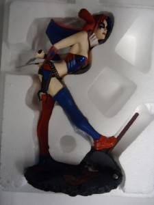 DC Comics Cover Girls Harley Quinn Painted Statue Limited DC
