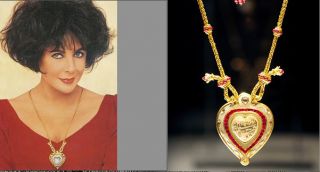 Elizabeth Taylor Shah Jehan Pendant Valentine Avon Jewelry Excellent