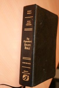    KJV   THE EXPOSITORS STUDY BIBLE   GEN. LEATHER   JIMMY SWAGGART