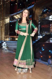  Designer Bollywood Wedding Ethnic Stylish dress HS kareena kapor 2
