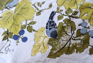 Vintage Leacock Linen Print Tablecloth Bluebirds Grapes Vine