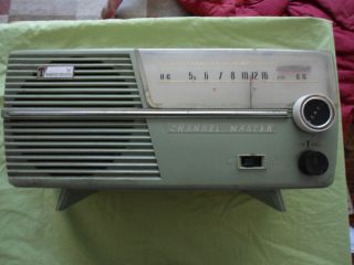Vintage Light Green Channel Master Transistor Radio Works