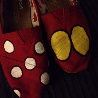 Handpainted Mickey Mouse Toms