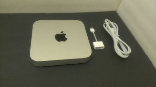 Apple Mac Mini   MC270LL/A (June, 2010) 4GB RAM  320 GB HD  DVD DRIVE