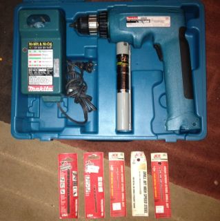 Makita 6095D Drill Battery Charger and Case