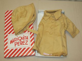 Chubasquera / Rain Coat   Mariquita Perez 18 doll   Spanish   Spain