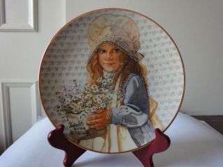 Carson Mint Daisies from Mary Beth Collector Plate