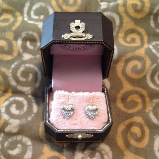 White Pave Heart Juicy Couture Stud Earrings w Box Von Maur
