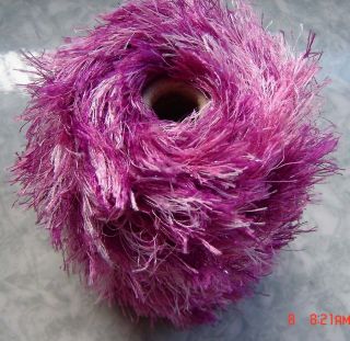 880G Fun fur yarn eyelash w/ Lurex on cone print col Purplish red