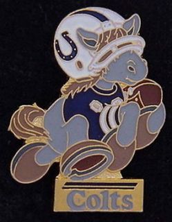 Baltimore Colts ~ NFL ~ Huddles Pin ~ 80s vintage