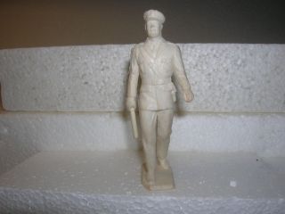 1950S AUBURN TOY COP WITH BILLY CLUB RUBBER FIGURE 65MM AB56