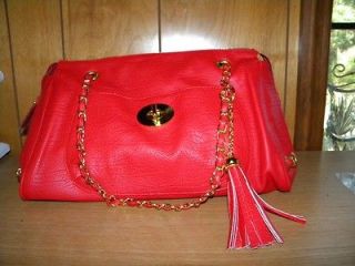 Avon Mark Chain Charm Hand Bag Purse Red Fantastc  New Item