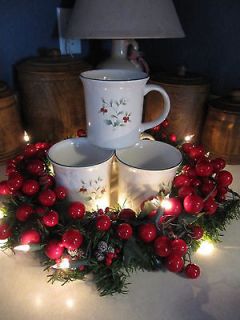 Pfaltzgraff 3 Winterberry MUGS Pottery China Dinnerware Coffee Tea