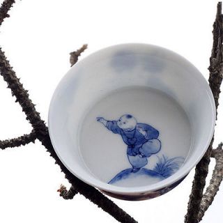 10 boys playing Vivid Hand painted chinese Blue and white porcelain