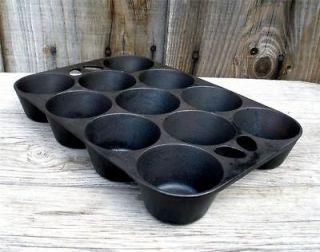 GRISWOLD Erie PA 949C Cast Iron 11 Cup #10 Muffin Cupcake Popover Pan