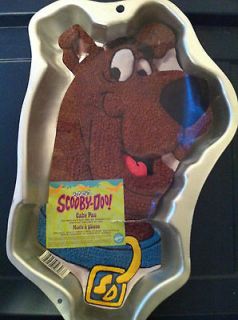 Scooby Doo Cake Pan Wilton from 1999 Pan # 2105 3206 Rare