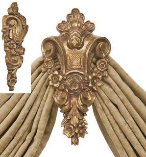 Drapery or Bed Crown Della Robia Shield Tieback Plaque Gilded Gold