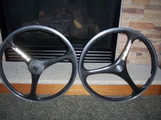 Spin 26 Carbon Composite Tri Spoke Wheelset Wheels