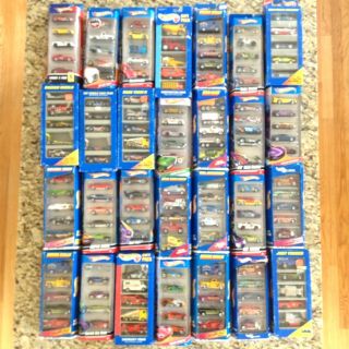 NEW RARE 140 Lot Matel Hot Wheels Gift Pack Editions Some from 1990s