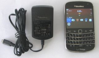 Verizon BlackBerry Bold 9930 with built in Camera and Holster Free