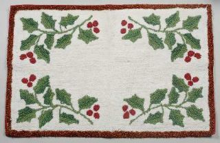 Lenox China Holiday Nouveau Gold Bath Rug, Fine China Dinnerware   Holly, Berrie