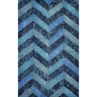 Nuloom Handmade Overdyed Blue Wool Chevron Rug (76 X 96)