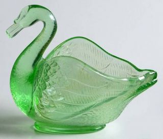 Imperial Glass Ohio Animals & Figurines #27/147 Open (Mint) 4 Inch Swan   Animal